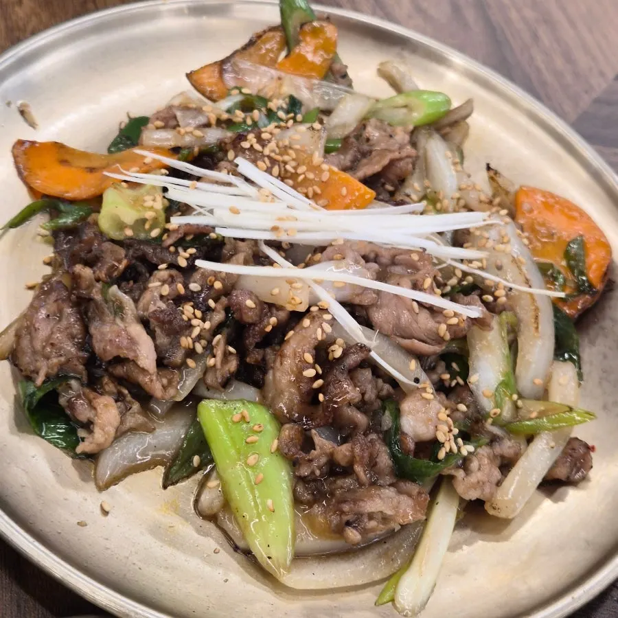 Yangnyeom gejang generously coated in sauce