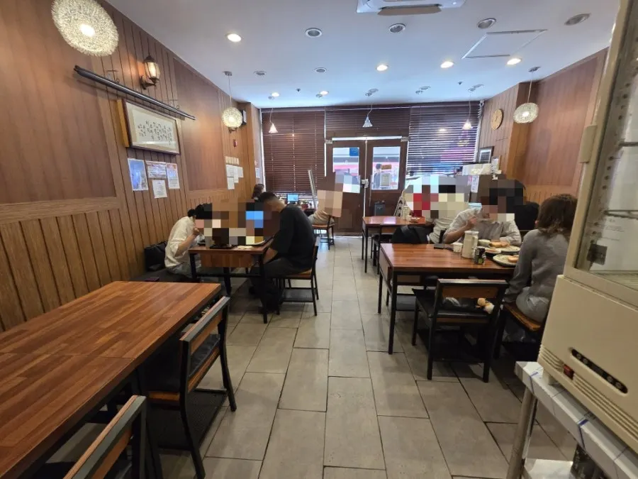 Menu information at the HOKATSU entrance