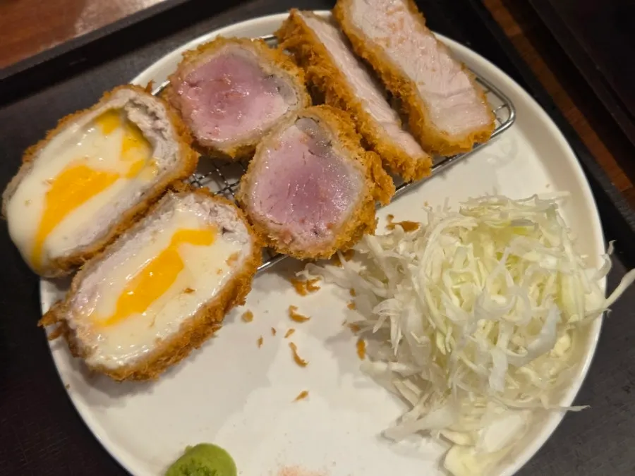 Set spread including tonkotsu ramen