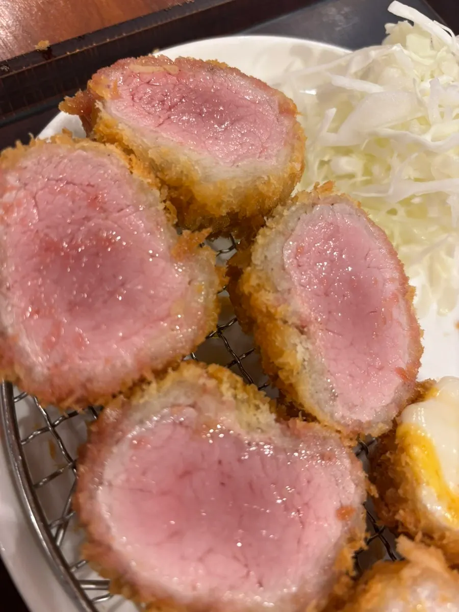 HOKATSU favorite cutlet platter and cabbage salad