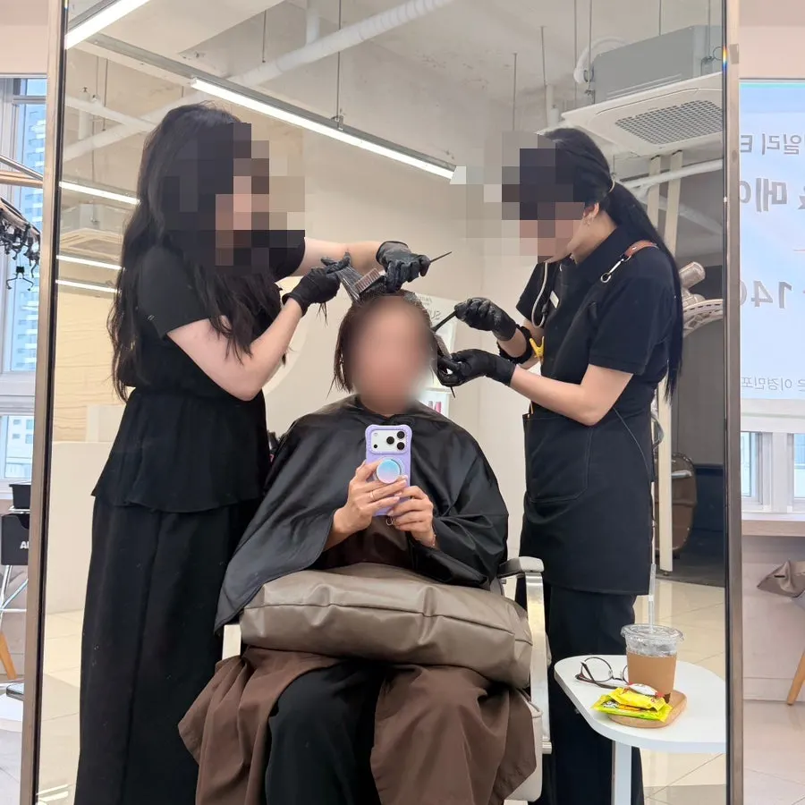 구역별로 나눠 약제를 바른 모발
