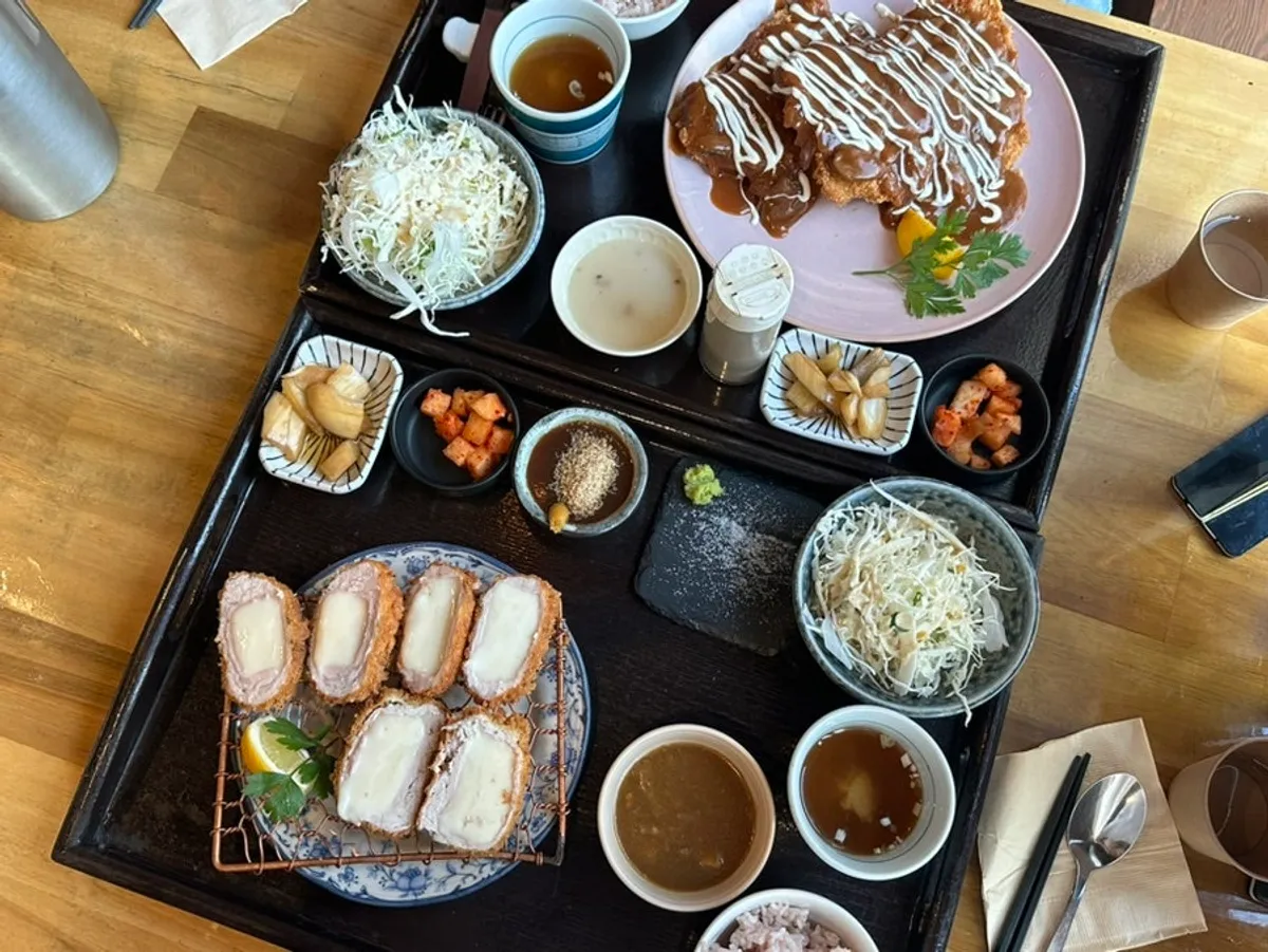 겸손돈가스 검단점 치즈돈가스와 경양식돈가스 상차림