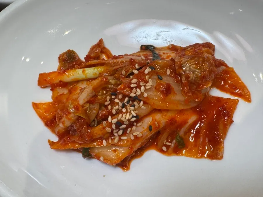 화덕에 구운 고등어구이 접시