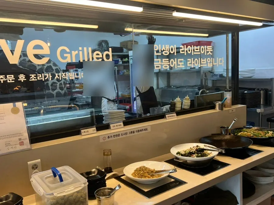 포장 판매 중인 수제 반찬들