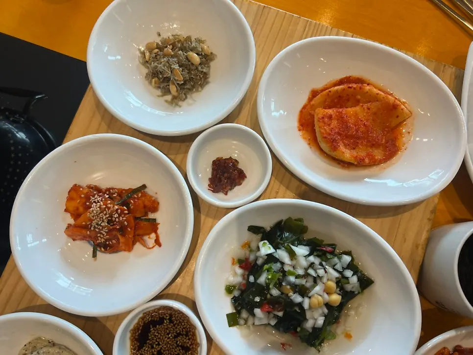 푸짐하게 나온 아욱된장국