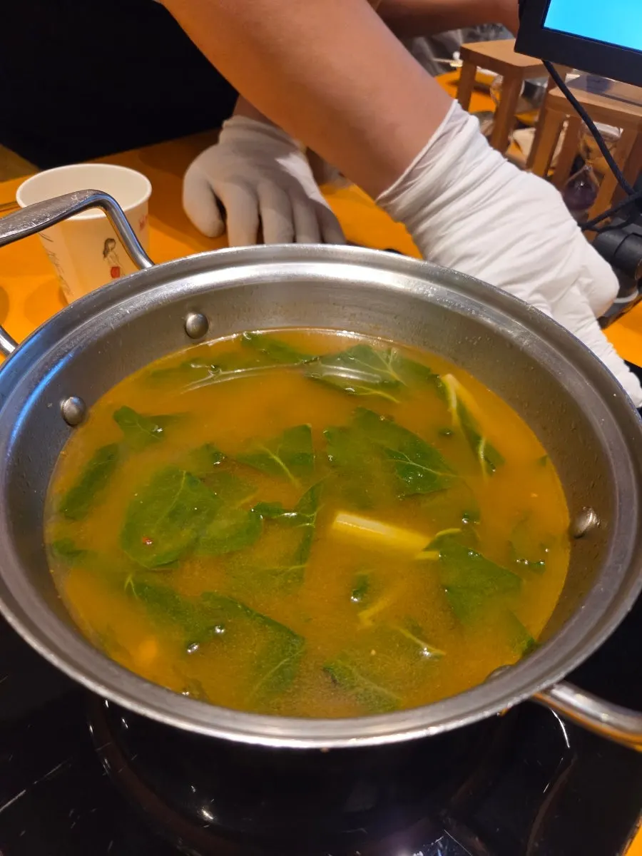먼저 차려진 근대된장국