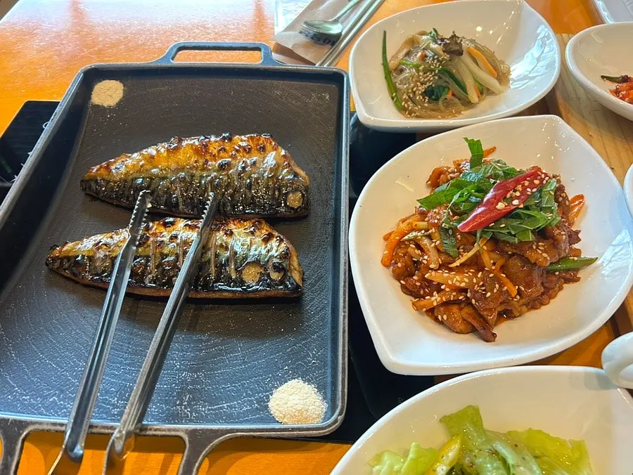Sign explaining the nurukjang-cured grilled mackerel