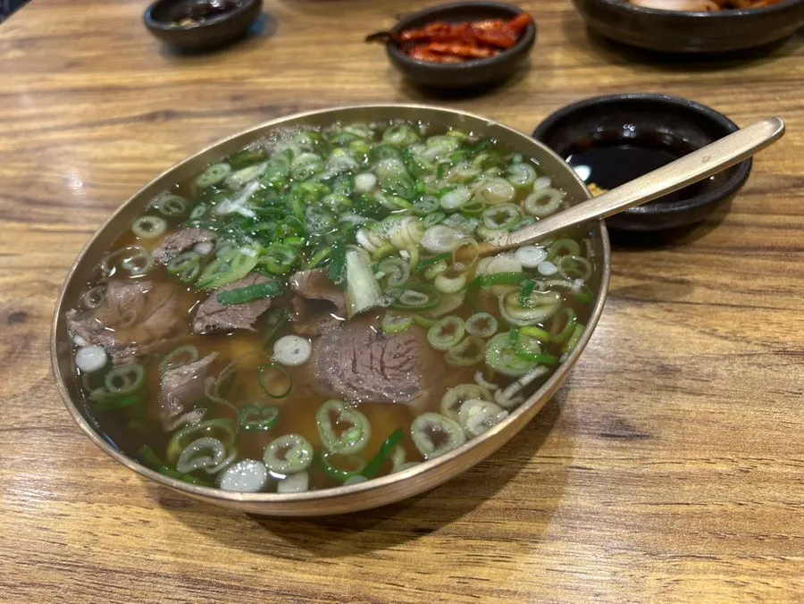 금녕곰탕 기본 곰탕 한 그릇