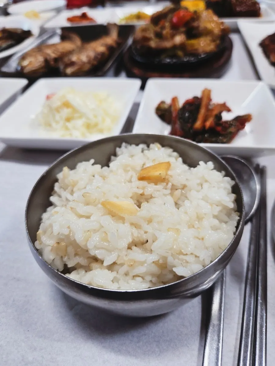 유기농 식재료로 차린 한정식 상차림