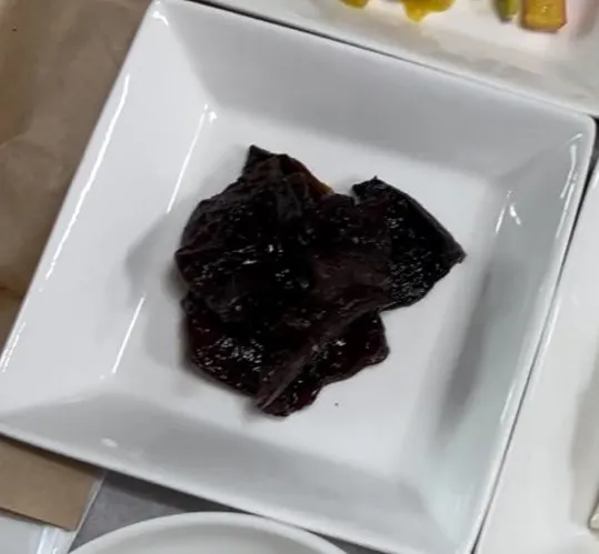 Red ginseng-braised radish simmered for 10 hours