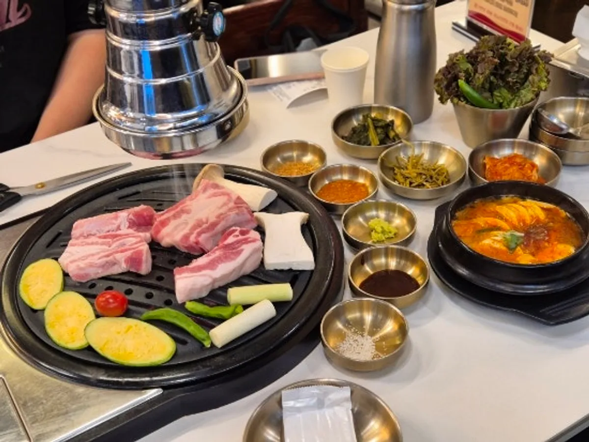 Pork set with 400g pork belly and 1% pork neck