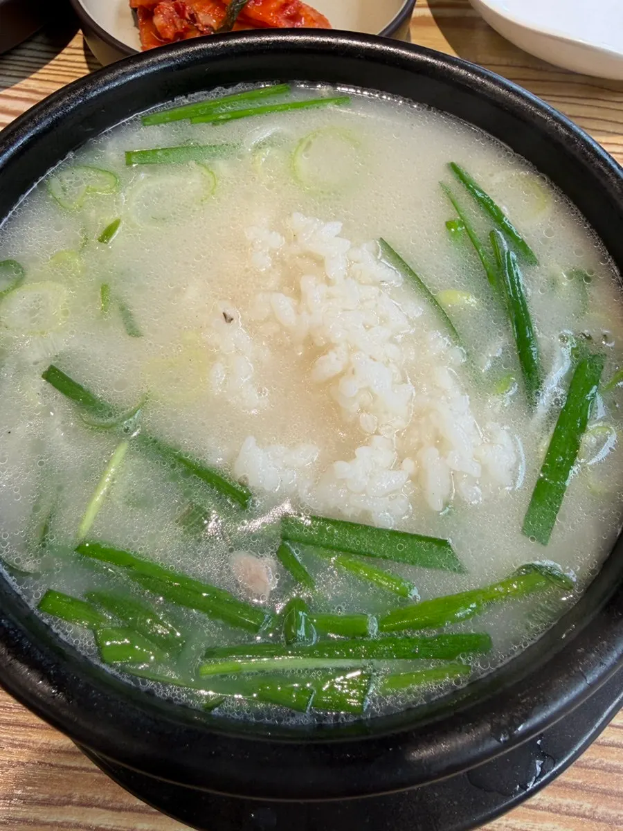 Close-up of milky pork soup broth