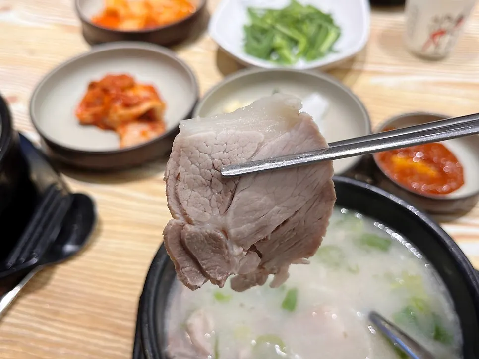 Thinly sliced, tender boiled pork