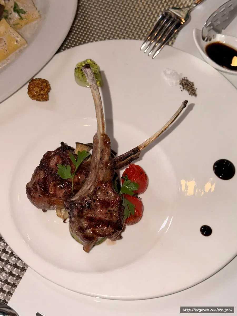 A plate of lamb chop steak
