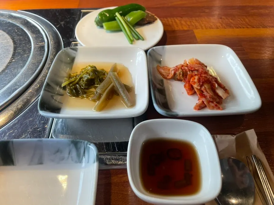 Kimchi, pickled vegetables and other side dishes