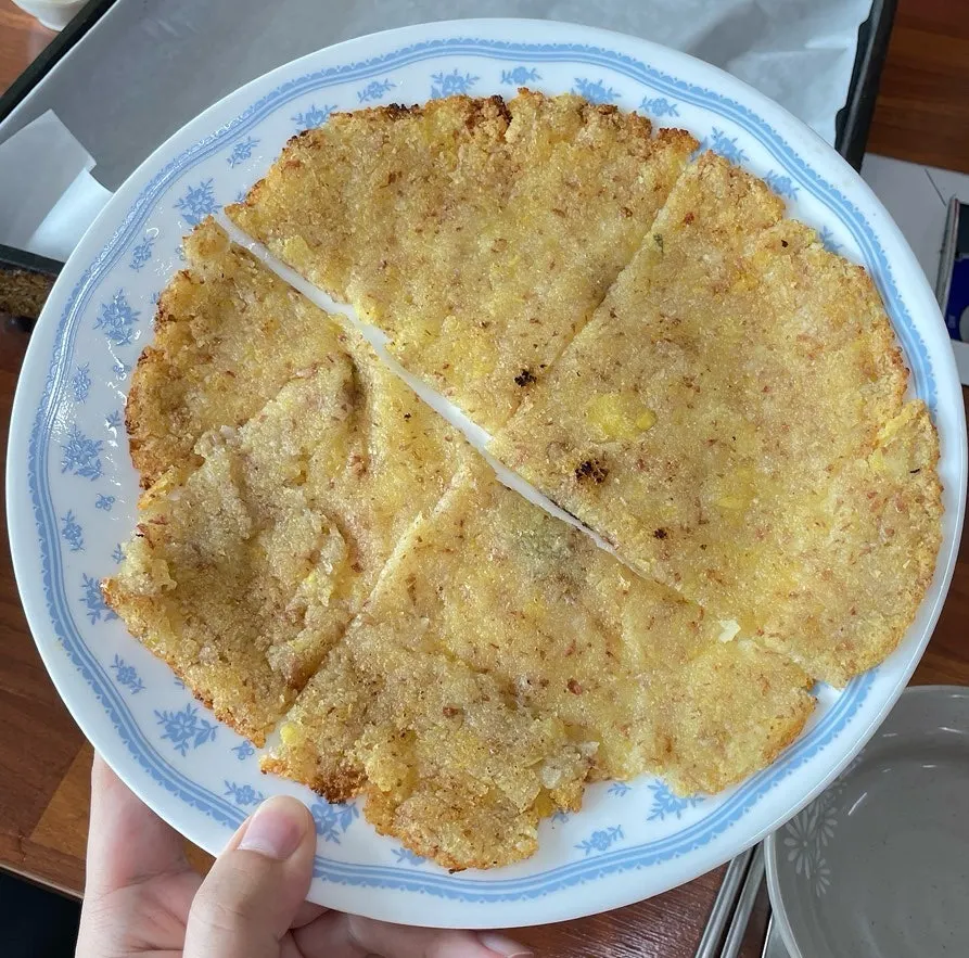 노릇하게 구워 나온 감자전
