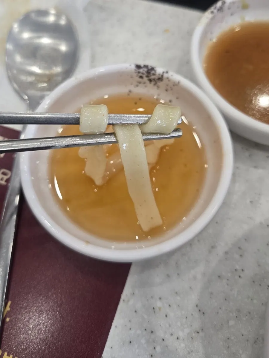Chewy cooked kalguksu noodles