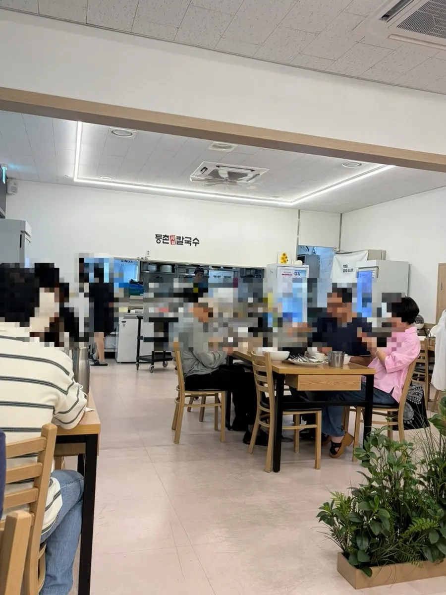 Dining area with widely spaced tables