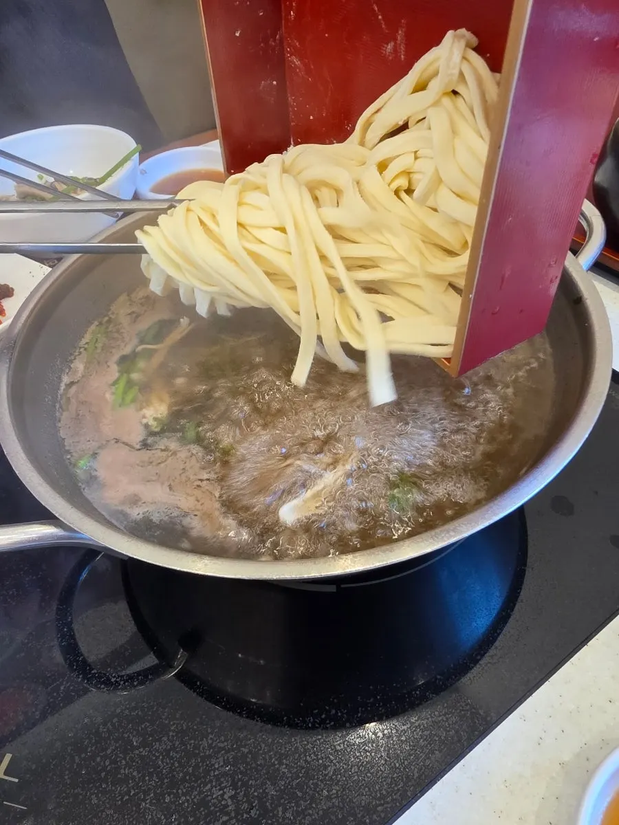 자가제면 치즈면 칼국수