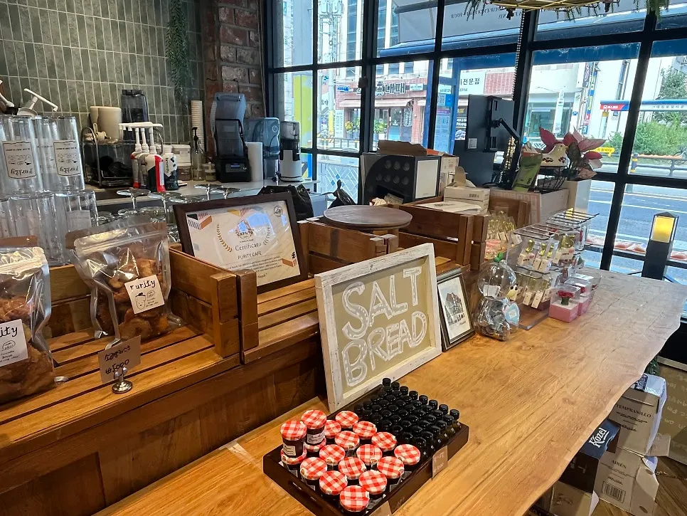 Group seating table at Purity Cafe