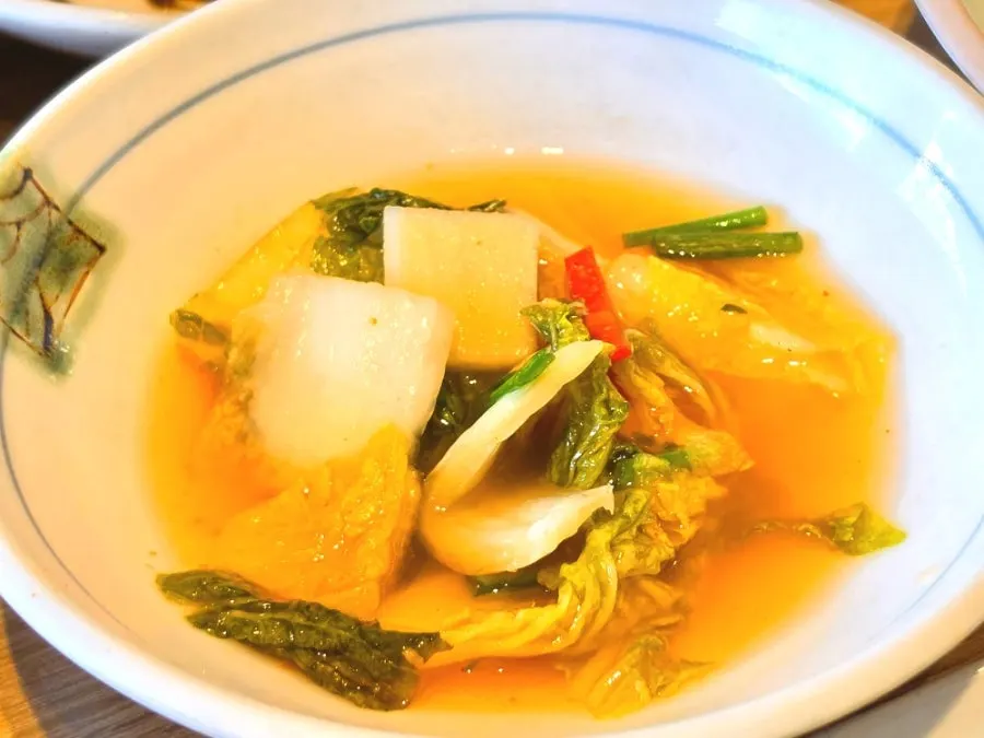 Dining scene at Kkomak Hansang Gijang Main Branch
