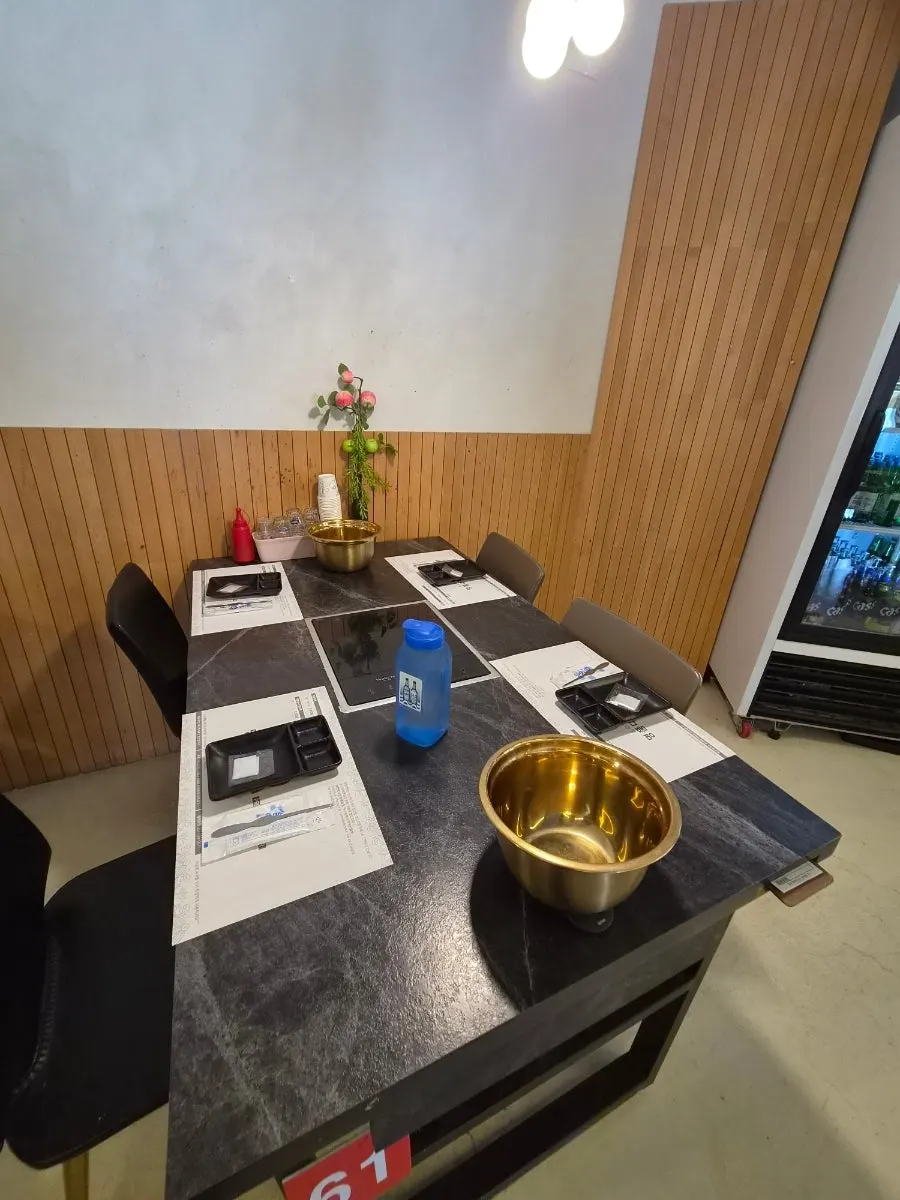 Self-service bar used before the snow crab meal