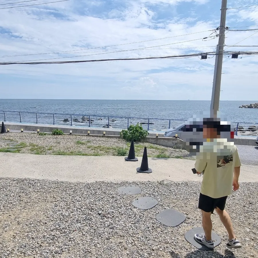 Sea-view space in Deokmi's annex