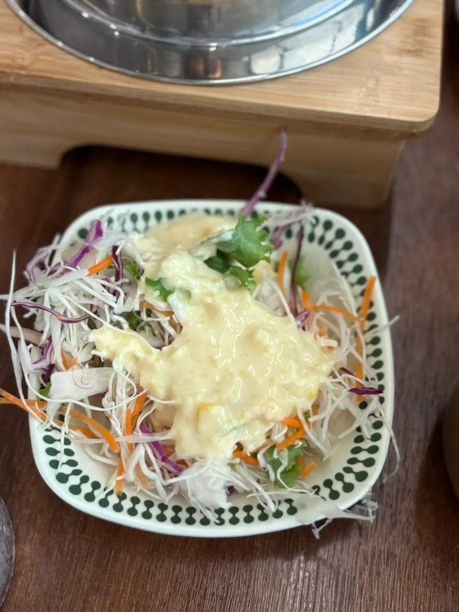 基本の食卓に並ぶ惣菜皿
