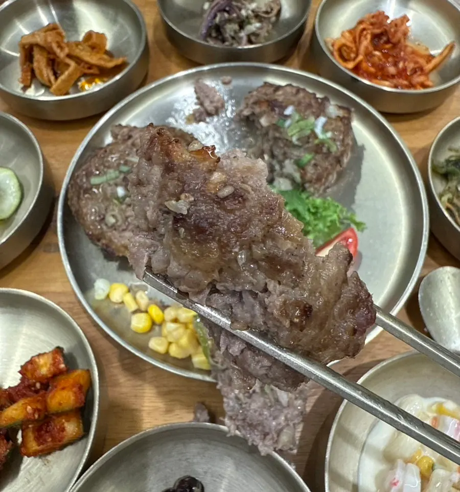Charcoal-grilled Dongam Tteokgalbi for two