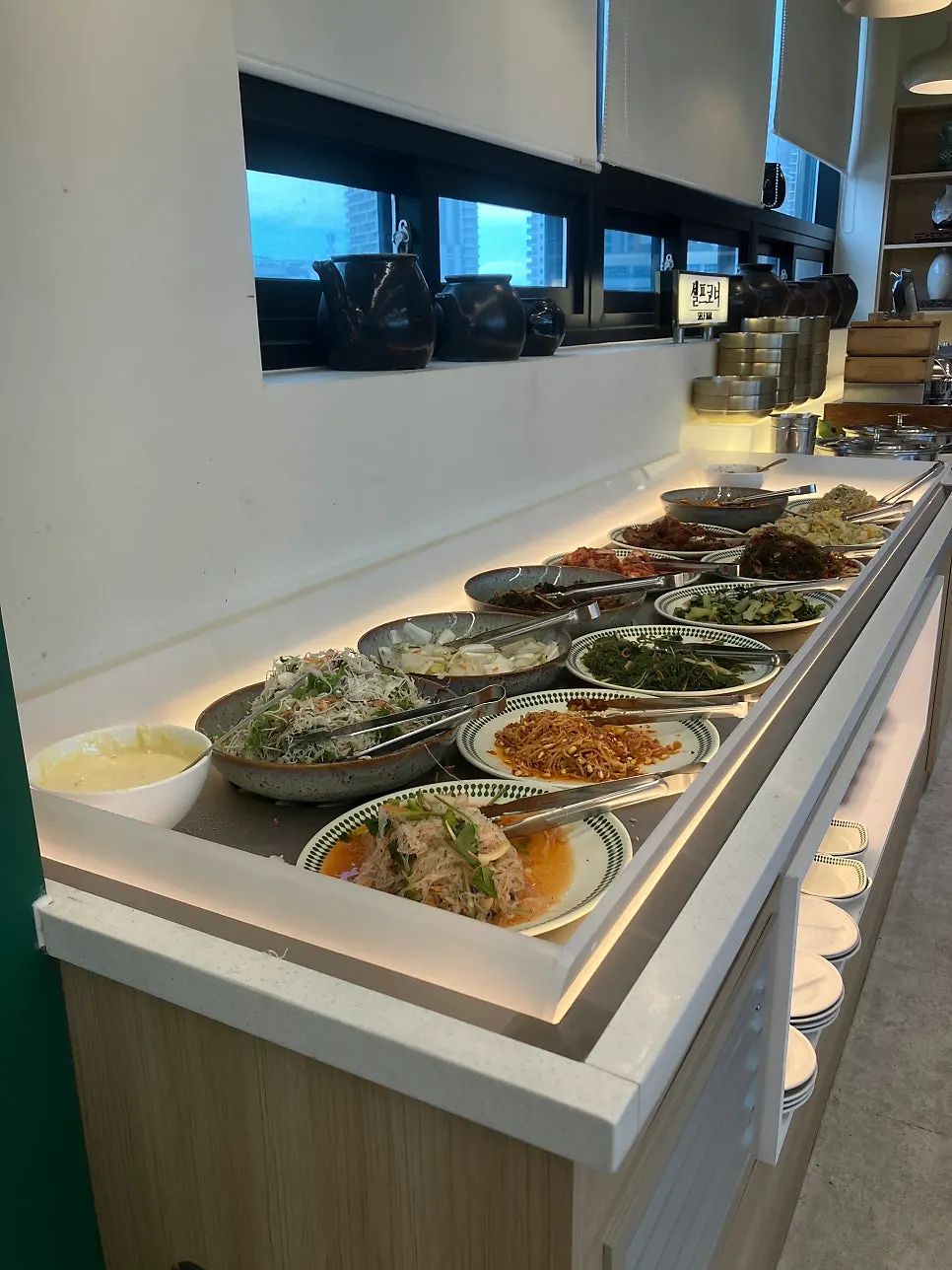 동암떡갈비 떡볶이 두부김치 셀프바