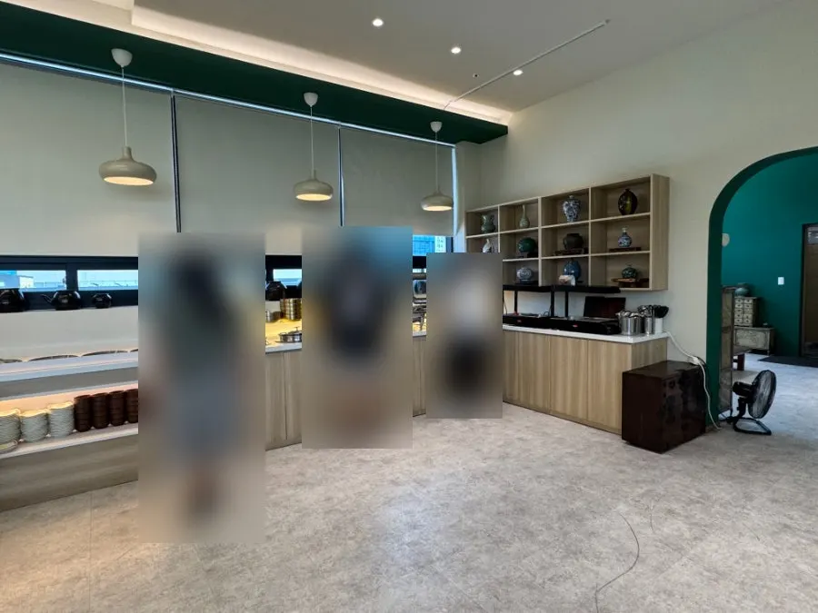 Overview of Dongam Tteokgalbi's self-serve corner