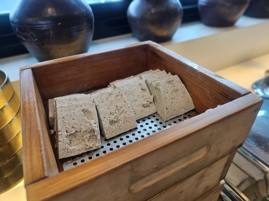 솥밥과 함께 나온 반찬