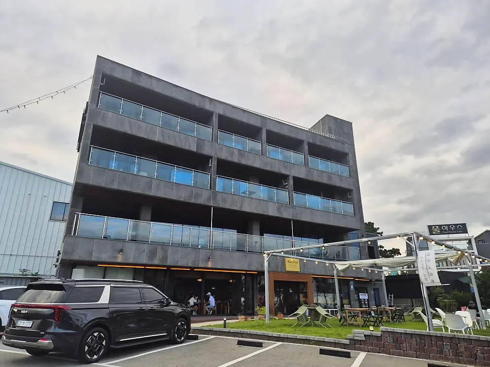 Exterior of Riverside in front of the Ilgwang beach