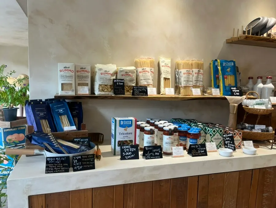 Photo-review pot event information