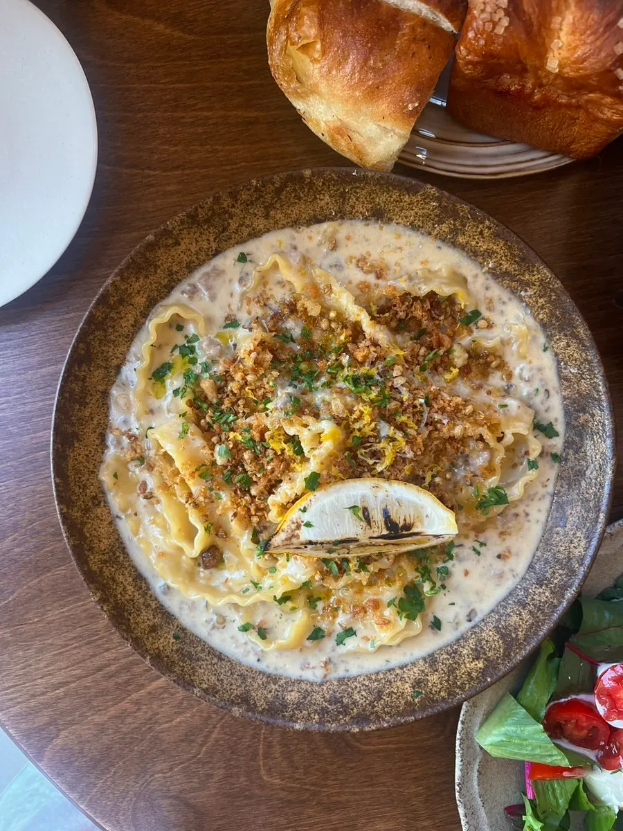 Brunch menu presentation