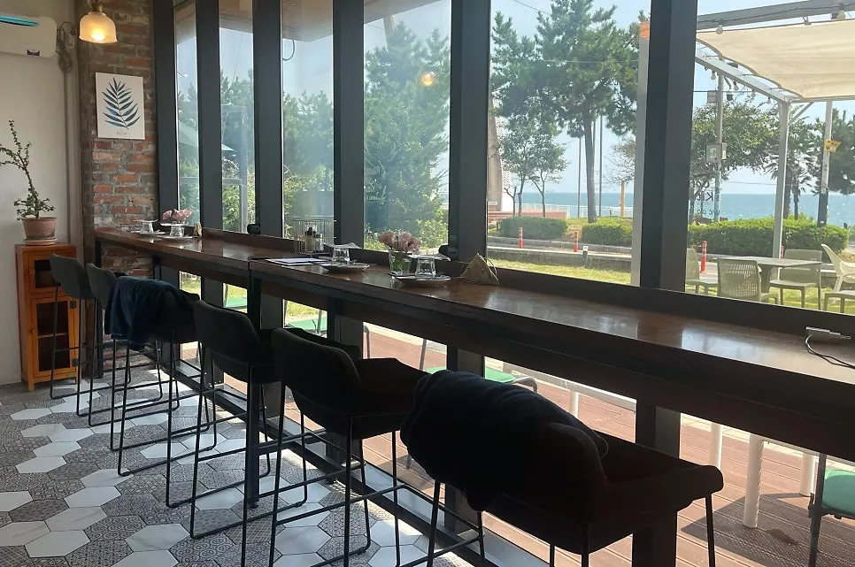 Window seat overlooking the Ilgwang sea