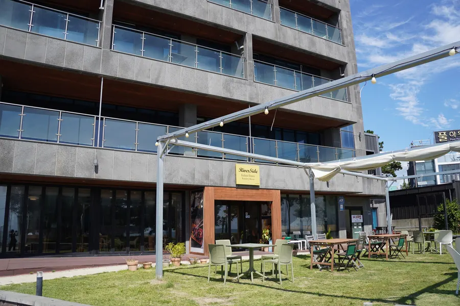 Exterior view of Riverside restaurant in Ilgwang, Gijang