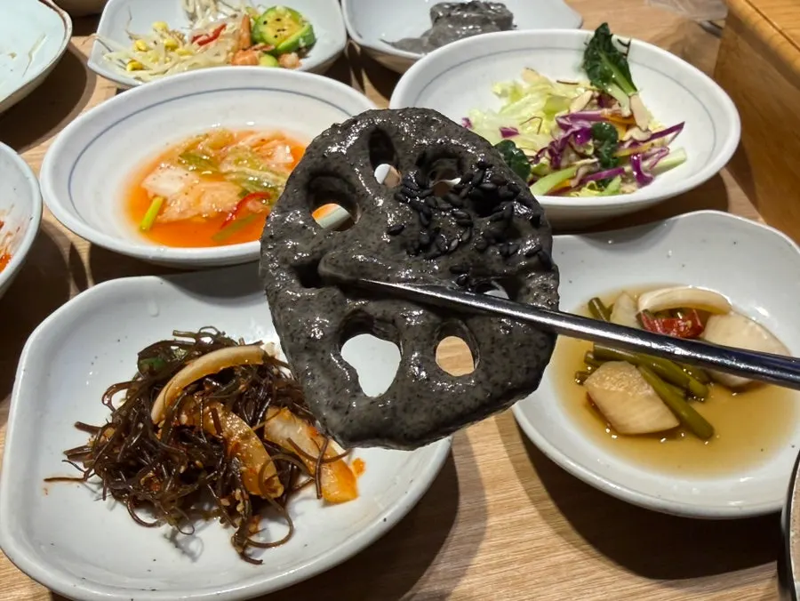 Yukjeon eaten with shredded scallions