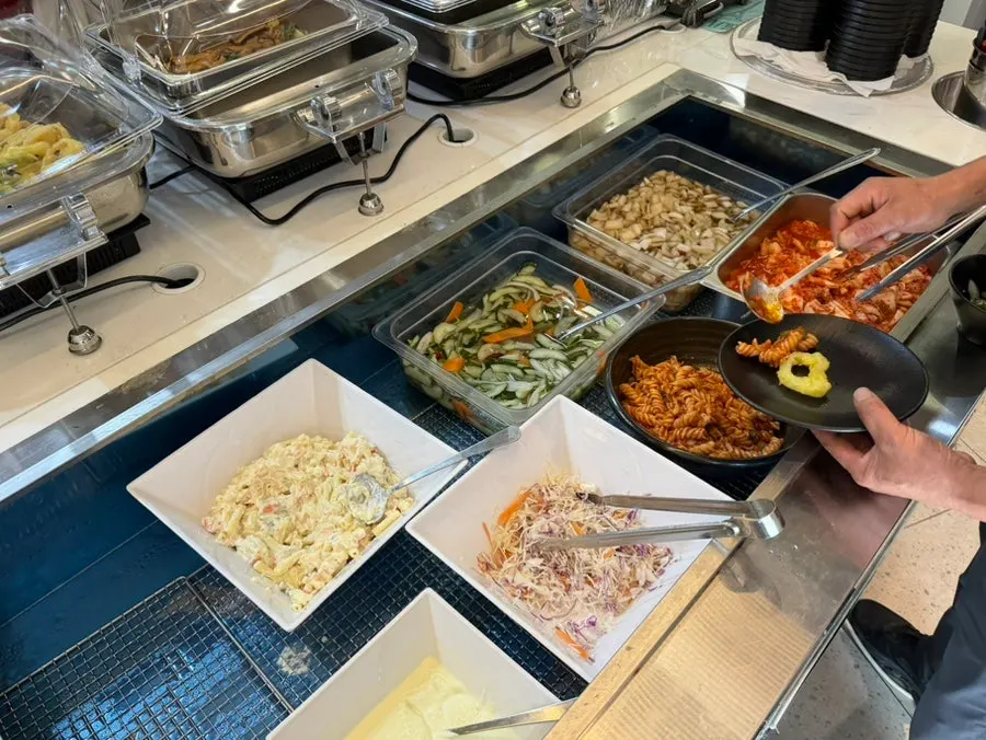 셀프바 반찬 구성