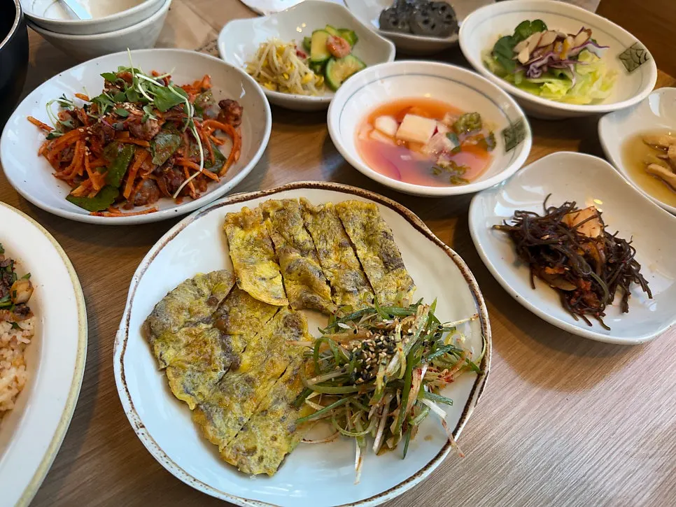 Full spread with 12 handmade side dishes