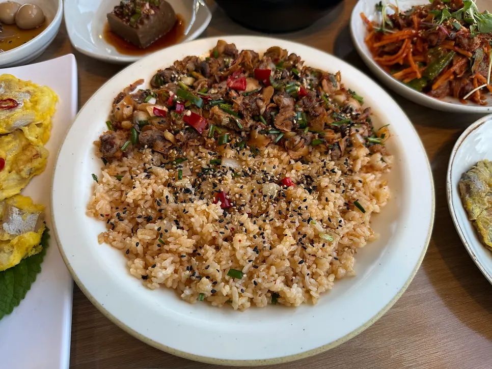 Close-up of a bowl of cockle bibimbap