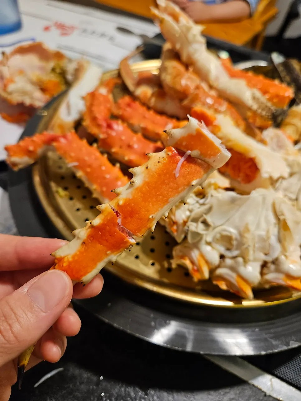 킹크랩 다리 속 통통한 살