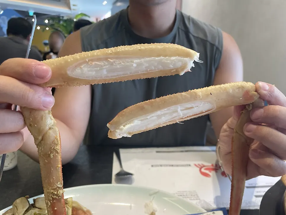 발라낸 대게 살