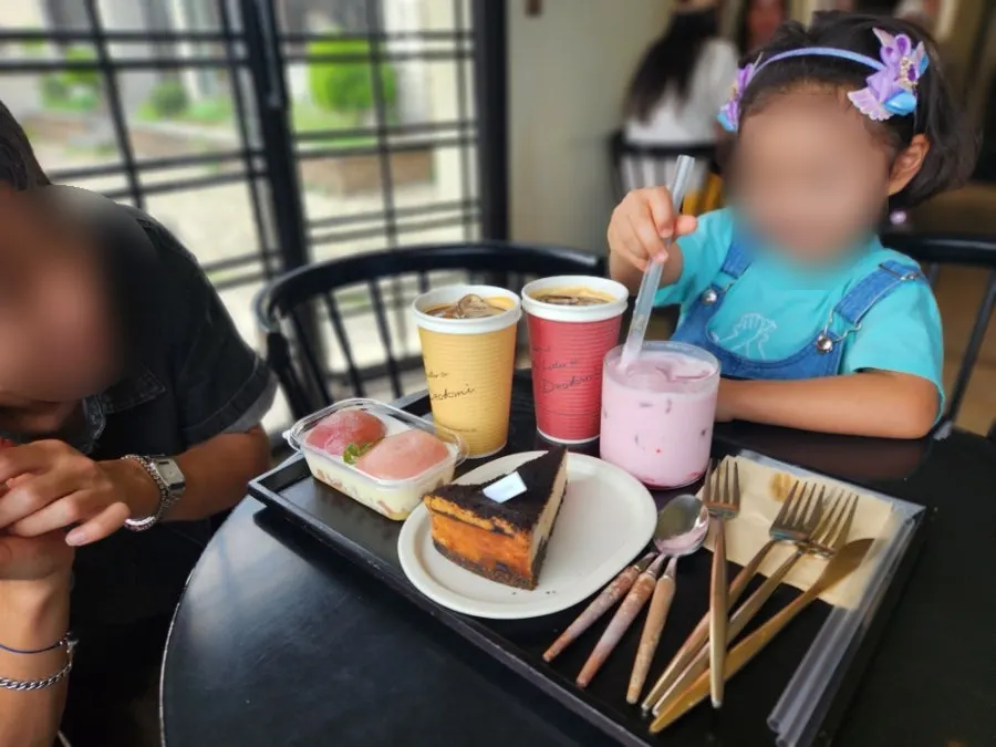 Steady stream of customers inside Deokmi Gijang Branch