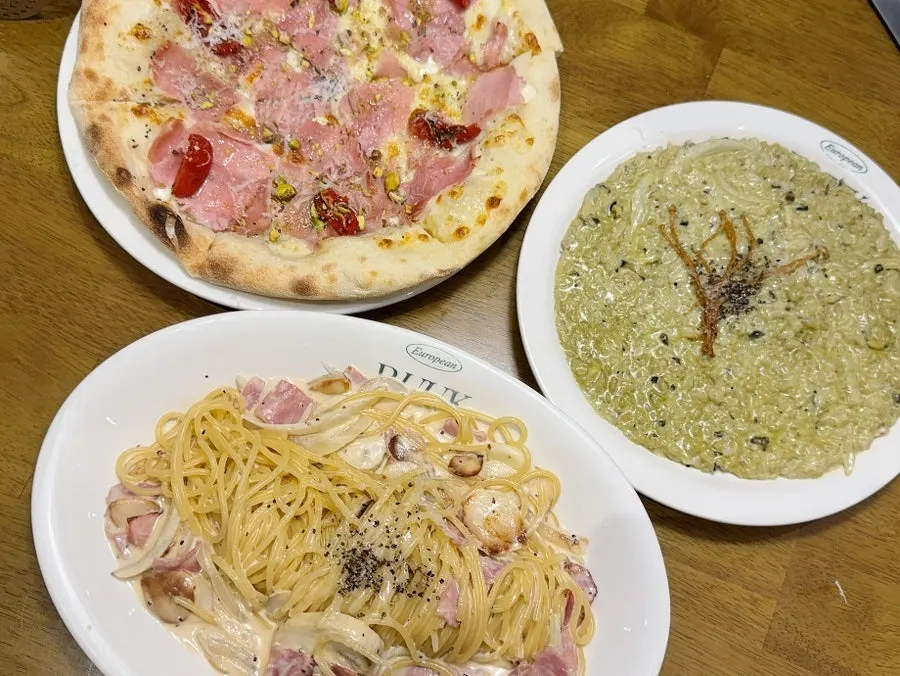 Menu page listing pasta varieties