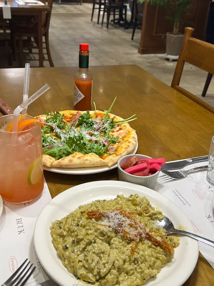 Bueokgan restaurant in the dining area of Busan Shinsegae Premium Outlets