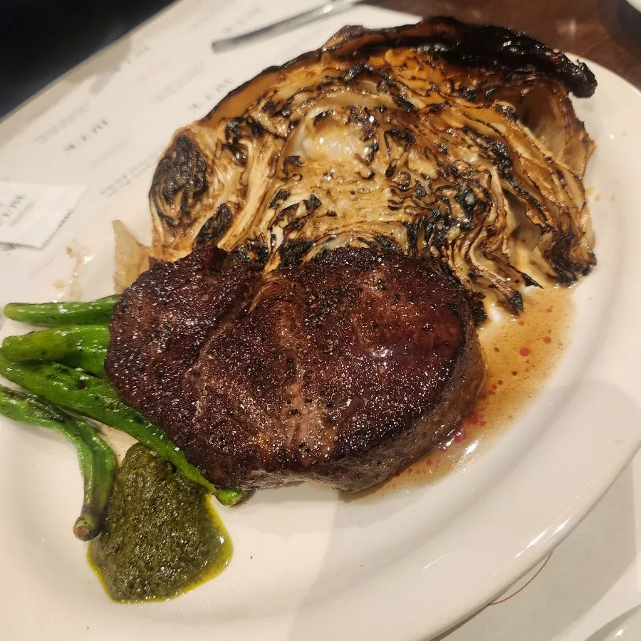 Plate of Bueokgan's 200g tenderloin steak