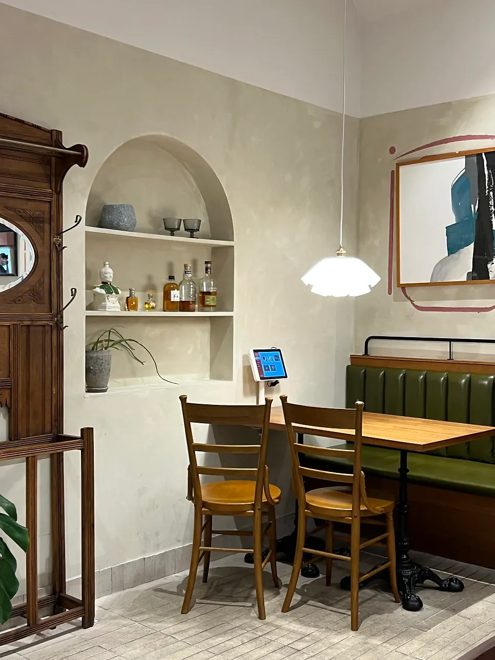 Bueokgan Restaurant interior design
