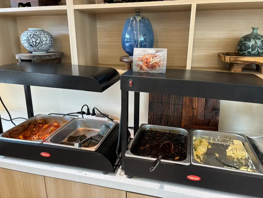 Extra side dish corner with japchae and steamed egg