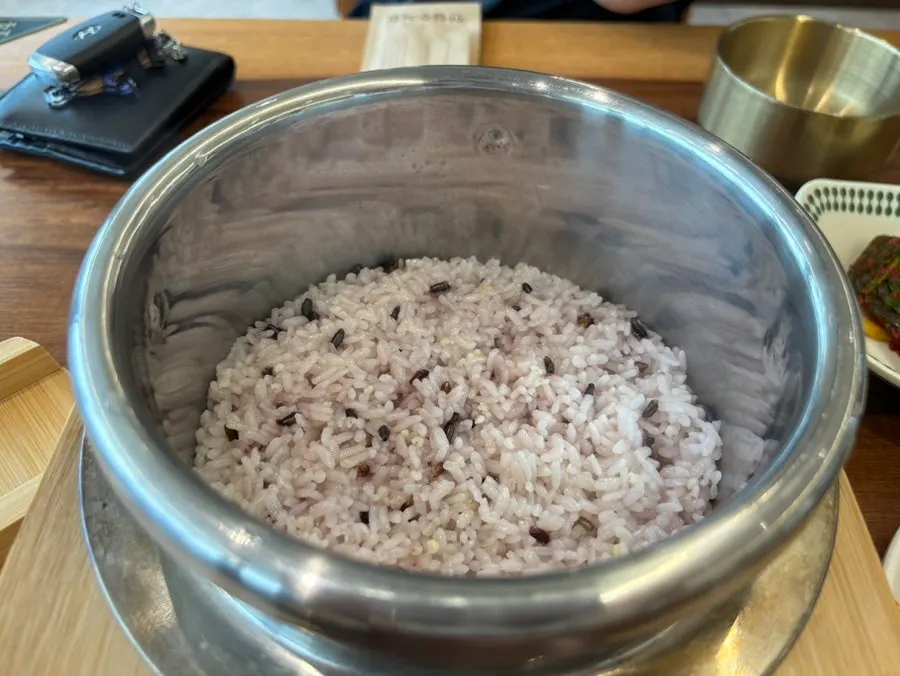 Hotpot rice portion for two people
